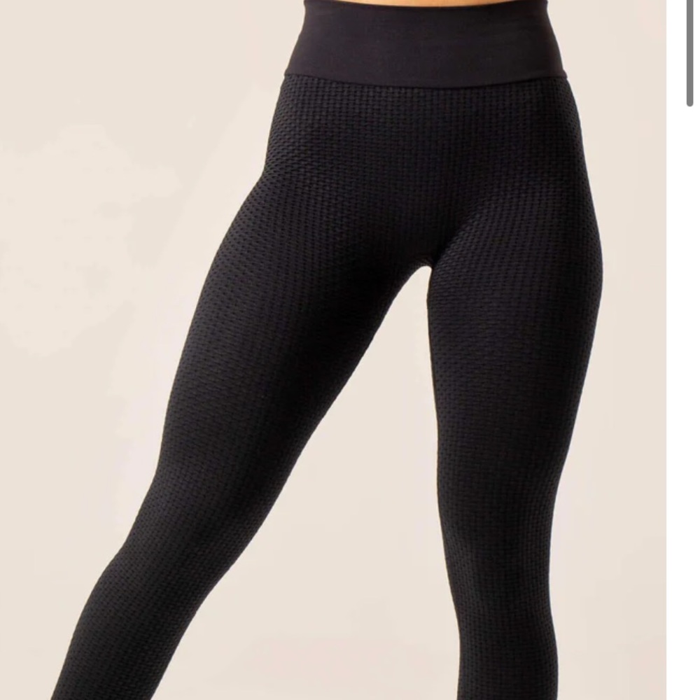 Scrunch leggings . Size small
